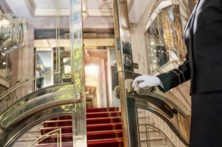 Heritage at H World International. Entry of a Steigenberger hotel