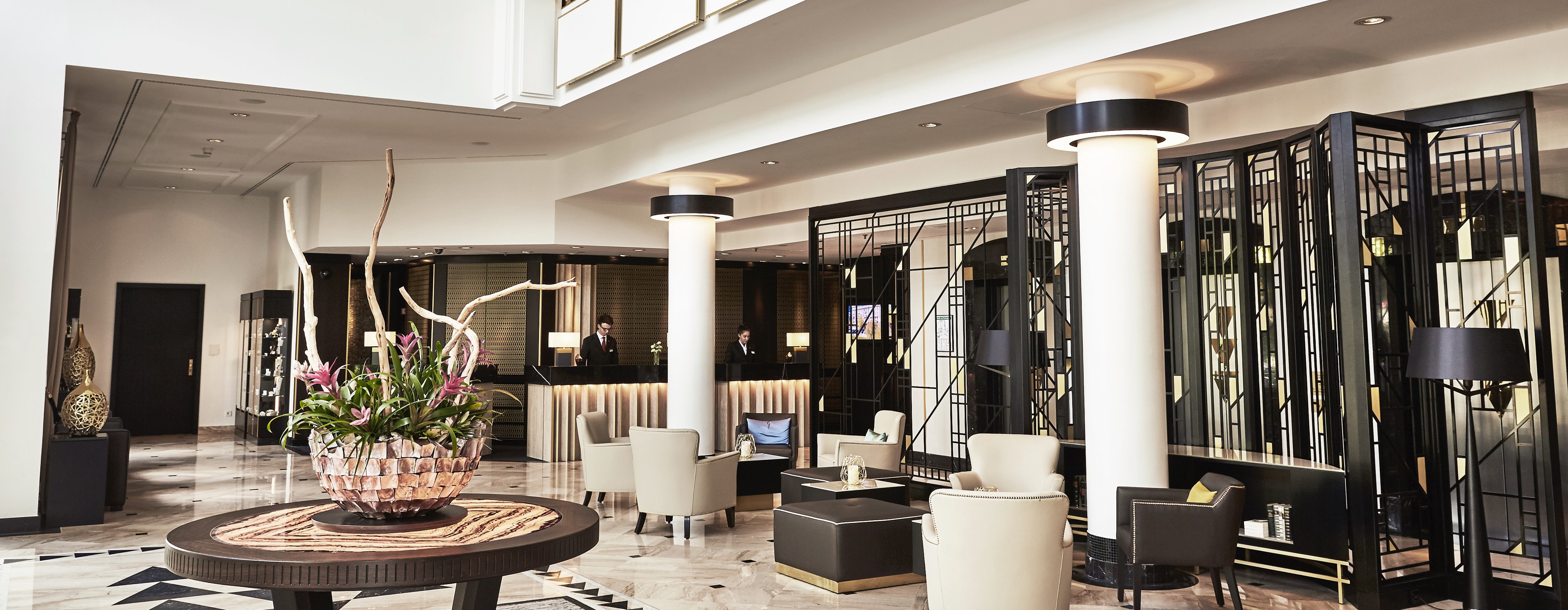 Blick in eine Steigenberger Hotel-Lobby